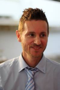 Joachim Peter Hubner Acento Aussie